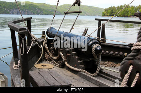 1776 Kanonenboot Philadelphia II Replica 12 Pfund Kanone, Wagen und Seil. Stockfoto