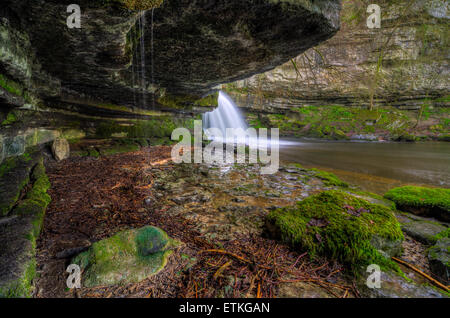 Kessel fällt in West Burton, Yorkshire Stockfoto