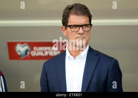 Moskau, Russland. 14. Juni 2015. Russlands Kopf während der UEFA Euro 2016 Qualifikation Fußball Trainer Fabio Capello reagiert match zwischen Russland und Österreich in Moskau, 14. Juni 2015. Russland verloren 0-1. © Pavel Bednyakov/Xinhua/Alamy Live-Nachrichten Stockfoto