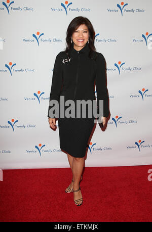 Venedig Familie Klinik 33rd jährlichen Silver Circle Gala im Beverly Wilshire Four Seasons Hotel mit: Julie Chen wo: Los Angeles, California, Vereinigte Staaten von Amerika bei: Kredit-9. März 2015: FayesVision/WENN.com Stockfoto