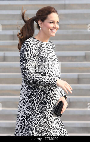 Catherine Duchess of Cambridge gegangen in LabourCatherine Herzogin von Cambridge Besuche Turner Contemporary Gallery Featuring: Herzogin von Cambridge wo: London, Vereinigtes Königreich bei: Kredit-11. März 2015: Lia Toby/WENN.com Stockfoto