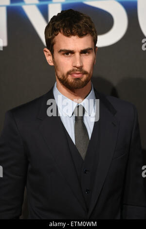 "Aufständischen" Weltpremiere statt im Odeon Leicester Square - Ankünfte Featuring: Theo James Where: London, Vereinigtes Königreich bei: Kredit-11. März 2015: Daniel Deme/WENN.com Stockfoto