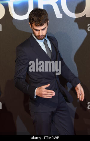 "Aufständischen" Weltpremiere statt im Odeon Leicester Square - Ankünfte Featuring: Theo James Where: London, Vereinigtes Königreich bei: Kredit-11. März 2015: Daniel Deme/WENN.com Stockfoto