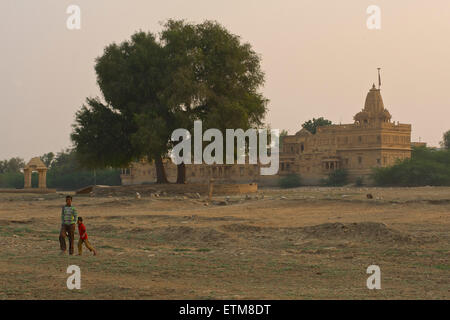 Jain-Tempel, Amar Sagar, Lodurva, in der Nähe von Jaisalmer, Rajasthan, Indien Stockfoto