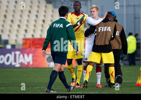 Christchurch, Neuseeland. 14. Juni 2015. Christchurch, New Zealand - 14. Juni 2015 - Julian Brandt Deutschland reagiert nach dem FIFA-U20-WM Viertelfinal-Spiel zwischen Mali und Deutschland im AMI-Stadion am 14. Juni 2015 in Christchurch, Neuseeland. © Dpa/Alamy Live-Nachrichten Stockfoto