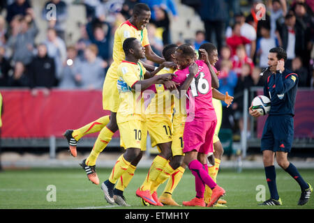 Christchurch, Neuseeland. 14. Juni 2015. Christchurch, New Zealand - 14. Juni 2015 - Team Mali feiert ihren Sieg bei der FIFA U20-WM Viertelfinal-Match zwischen Mali und Deutschland im AMI-Stadion am 14. Juni 2015 in Christchurch, Neuseeland. © Dpa/Alamy Live-Nachrichten Stockfoto