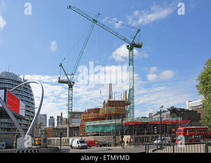 Bau von White Collar Fabrik neue Office-Entwicklung am Londoner Old Street Kreisverkehr - bekannt als Silcon Kreisverkehr Stockfoto