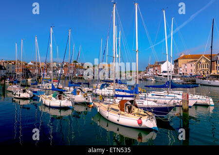 Yachten in Weymouth Hafen Stockfoto