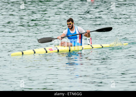 Mingetschewir, Aserbaidschan. 15. Juni 2015. Josef Dostal der Tschechischen Republik konkurriert in K1 Herren Kajak einzelne 1000m-Finale der Kanu-Sprint bei den Baku 2015 europäischen spielen in Mingetschewir, Aserbaidschan, 15. Juni 2015. Bildnachweis: David Tanecek/CTK Foto/Alamy Live-Nachrichten Stockfoto