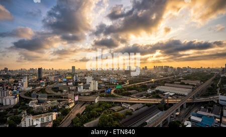 Skyline und Straße Netzwerk Bangkok, Thailand Stockfoto