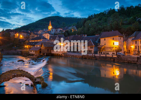 Abend in Lods, Franche-Comté, Frankreich. Stockfoto