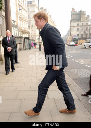 Prinz Harry an der Mandarin Hotel London England mit: Prinz Harry Where: London, Vereinigtes Königreich bei: 18. März 2015 Credit: WENN.com Stockfoto