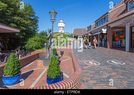 Lale Andersen Denkmal von Eva Recker, Wasserturm auf der Insel Langeoog, Ostfriesische Insel, Niedersachsen, Deutschland, Stockfoto