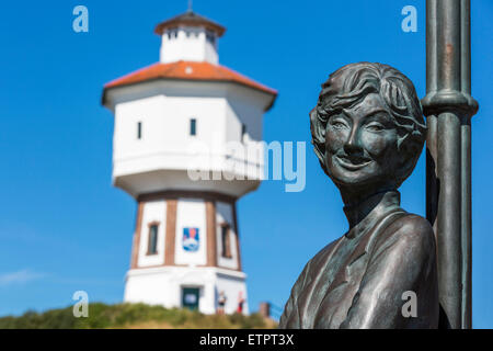 Lale Andersen Denkmal von Eva Recker, Detail, Wasserturm auf der Insel Langeoog, Ostfriesische Insel, Niedersachsen, Deutschland, Stockfoto