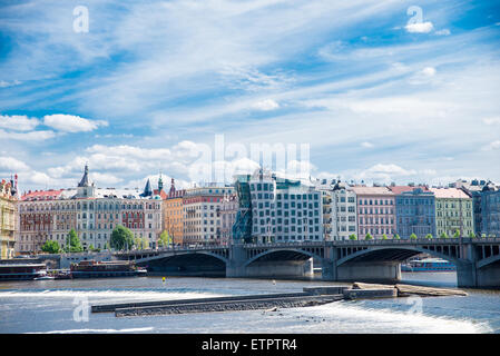 Tanzende Haus in Prag Stockfoto