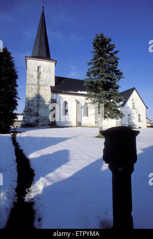 BEL, Belgien, Eastbelgium, der St. Lambertus Kirche in Manderfeld in der Nähe von Buellingen.  BEL, Belgien, Ostbelgien, sterben St. Lambertusk Stockfoto