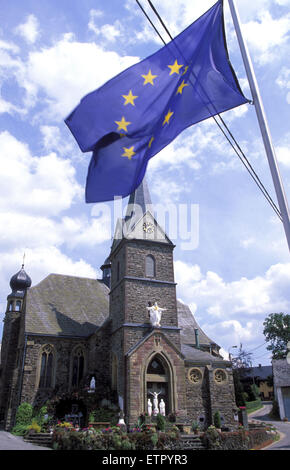 BEL, Belgien, Eastbelgium, die Kirche in Lommersweiler in der Nähe von St. Vith.  BEL, Belgien, Ostbelgien, Die Kirche von Lommersweiler werden Stockfoto