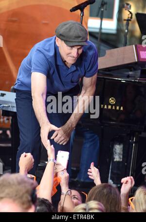 New York, USA. 15. Juni 2015. auf der Bühne für NBC heute zeigen Konzert mit James Taylor, Rockefeller Plaza, New York, NY 15. Juni 2015. Bildnachweis: Everett Collection Inc/Alamy Live-Nachrichten Stockfoto