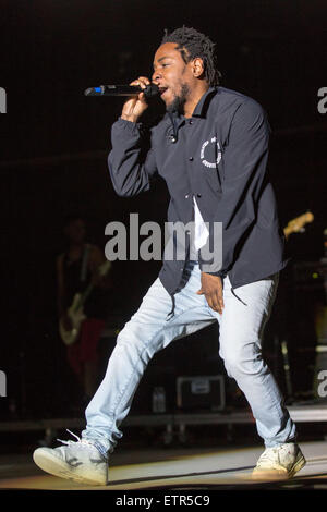 12. Juni 2015 - Manchester, Tennessee, US - Rapper KENDRICK LAMAR führt live auf der Bühne am Bonnaroo Arts and Music Festival Manchester, Tennessee (Credit-Bild: © Daniel DeSlover/ZUMA Draht) Stockfoto