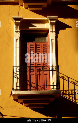 Fenster entlang Rue Hamra Beirut Stockfoto