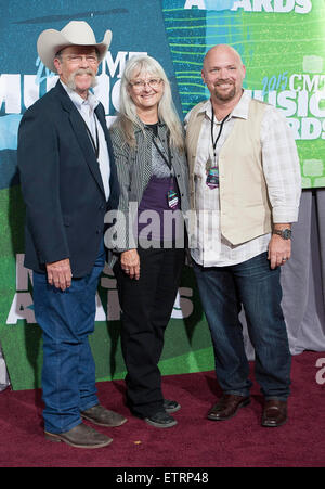 10. Juni 2015 - Nashville, Tennessee; USA - Ankunft auf dem roten Teppich bei den CMT Music Awards, die in der Bridgestone Arena stattfand.  Copyright 2015 Jason Moore. (Kredit-Bild: © Jason Moore/ZUMA Draht) Stockfoto