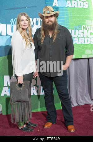 10. Juni 2015 - Nashville, Tennessee; USA - Sänger CHRIS STAPLETON kommt auf dem roten Teppich bei den CMT Music Awards, die in der Bridgestone Arena stattfand.  Copyright 2015 Jason Moore. (Kredit-Bild: © Jason Moore/ZUMA Draht) Stockfoto