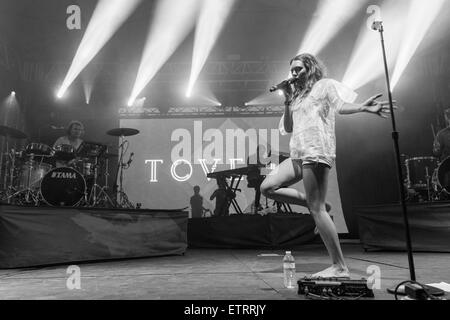 11. Juni 2015 - Manchester, Tennessee, USA - Sänger TOVE LO führt live auf der Bühne am Bonnaroo Arts and Music Festival Manchester, Tennessee (Credit-Bild: © Daniel DeSlover/ZUMA Draht) Stockfoto