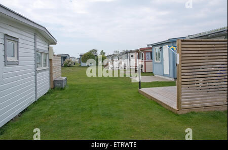 Meer Strandhütten in Skrea Strand am 6. Juni 2015 in Falkenberg, Schweden. Stockfoto