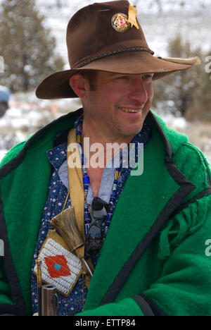 Mountain Man, Grizzly Mountain lange Gewehre Pferd Ridge Rendezvous, Deschutes County, Oregon Stockfoto