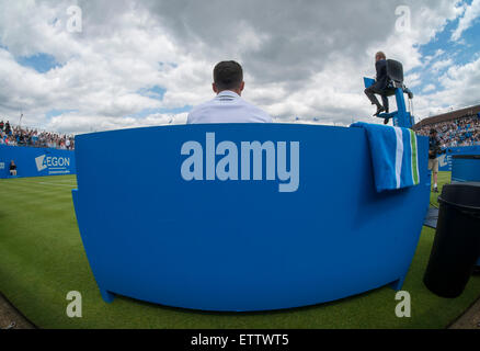 Die Queen's-Club, London, UK. 15. Juni 2015. Als Auftakt für die Wimbledon Championships beginnt Spiel am The Queen Club für The Aegon Championships. Roberto Bautista Agut (ESP) in der 1. Runde gegen Fernando Verdasco. Bildnachweis: Malcolm Park Leitartikel/Alamy Live-Nachrichten Stockfoto