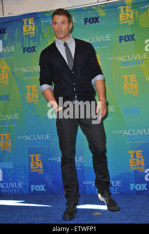 LOS ANGELES, CA - 7. August 2011: Kellan Lutz auf die 2011 Teen Choice Awards im Gibson Amphitheatre, Universal Studios, Hollywood. Stockfoto