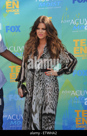 LOS ANGELES, CA - 7. August 2011: Khloe Kardashian bei der 2011 Teen Choice Awards im Gibson Amphitheatre, Universal Studios, Hollywood. Stockfoto