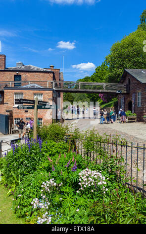 Steinbruch-Bank-Mühle, eine historische 18thC Textilfabrik in Styal, Cheshire, England, UK Stockfoto