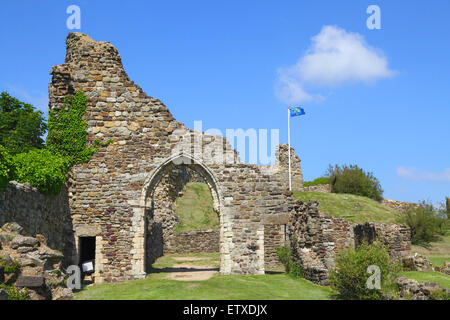 Hastings Castle, mit der Sussex-Flagge, East Sussex, England, GB, Großbritannien Stockfoto