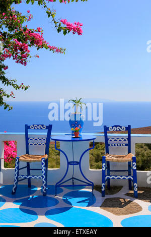 Chora Sfakion, Griechenland, Restaurant-Terrasse des Cafe Restaurant Ostria auf Kreta Stockfoto