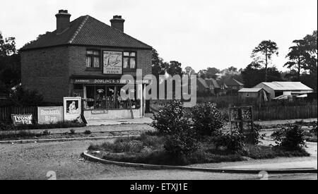 Dowlings Stores Hayes Ende in der Nähe der Polizeistation. London. Um 1930 Stockfoto