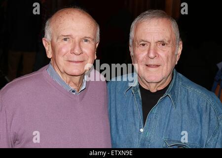 "Der Besuch" Fototermin am Lyceum Theatre Featuring: Terrence McNally, John Kander Where: New York, Vereinigte Staaten von Amerika bei: 25. März 2015 Stockfoto