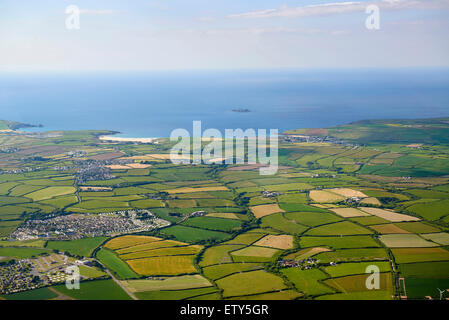 Die Westküste von Cornwall, nördlich von Newquay, Südwestengland, Schuss aus der Luft Stockfoto