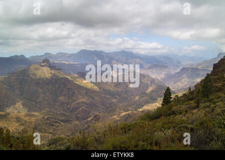 Im Landesinneren zentrale Gran Canaria, Caldera de Tejeda, teilweise bewölkten Tag Stockfoto