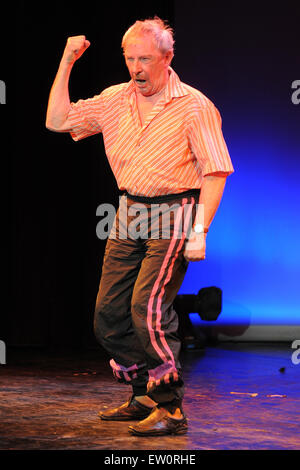 Premiere der neuen Show "Sally und Fred" Berlin mit: Helmut Baumann Where: Berlin, Deutschland: 30. März 2015 Stockfoto