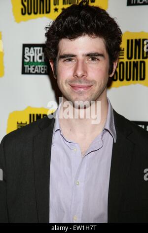 Premiere von The unbestreitbar Sound Right jetzt am Rattlestick Theater - Ankünfte.  Mitwirkende: Brian Miskell Where: New York City, New York, Vereinigte Staaten, wann: 3. April 2015 Stockfoto