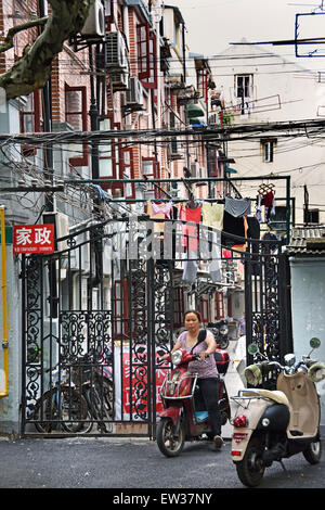 Alten Shanghai Gassen, die Tianzifang Shikumen Residenz der französischen Konzession Sonderwirtschaftszone Xuhui District Xintia charakterisieren Stockfoto