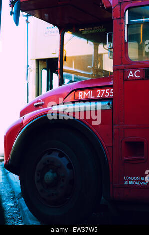 Britische Oldtimer Busse Stockfoto