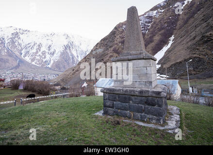 ZurGergeti Dorf in der Nähe von Stepantsminda Stadt (ehemals Kasbegi) im Kaukasus Region Mzcheta-Mtianeti, Georgien Stockfoto