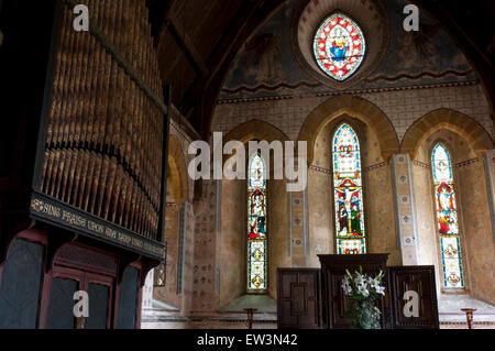 Innenansicht, All Saints Church, Holdenby, Northamptonshire, England, UK Stockfoto