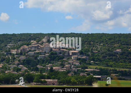 Simiane la Rotonde. Süden von Frankreich Stockfoto