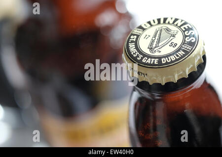 Guinness irish stout Bierflasche Stockfoto