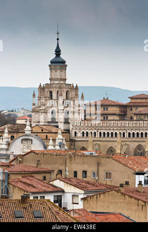 Blick über die mittelalterliche Stadt Tarazona der Kathedrale Stockfoto