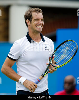 London, UK. 17. Juni 2015. Queens Aegon Championship Tennis. Milos Raonic (CAN) gegen Richard Gasquet (FRA), 2. Vorrundenspiel. Richard Gasquet reagiert Credit: Action Plus Sport/Alamy Live News Stockfoto