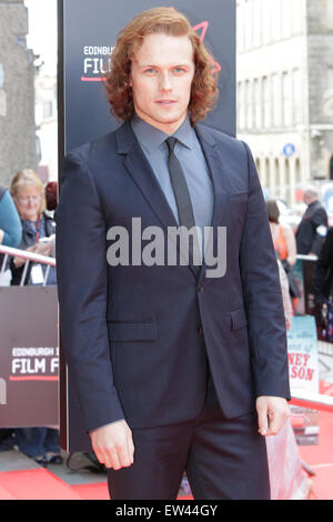 Edinburgh, UK. 17. Juni 2015. Die Besetzung von The Legend of Barney Thomson, unter der Regie von Robert Carlyle, kommen an der Edinburgh International Film Festival Gala Eröffnung World Premiere. Abgebildete Sam Heughan Credit: Richard Dyson/Alamy Live-Nachrichten Stockfoto